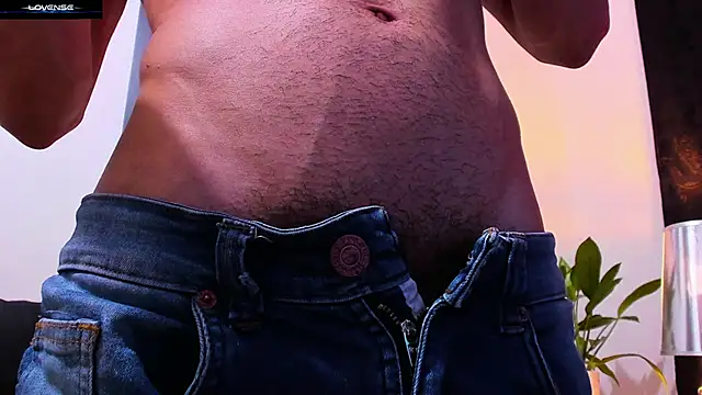 Snapshot of CruzVega chatting on 11-13-25, 01:15 CruzVega online show from 11-13-25, 01:15