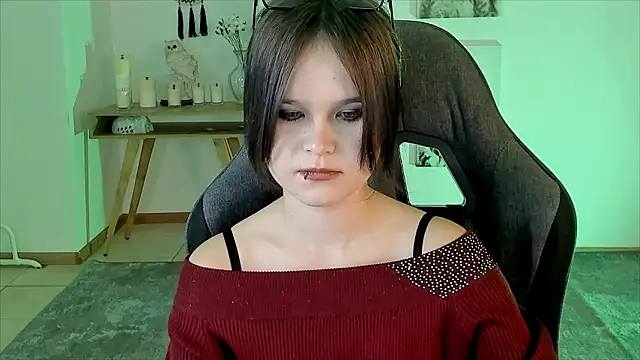 Snapshot of Elainebeness chatting on 12-04-24, 12:25 Elainebeness online show from 12-04-24, 12:25