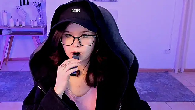 Snapshot of Elainebeness chatting on 02-02-25, 01:45 Elainebeness online show from 02-02-25, 01:45