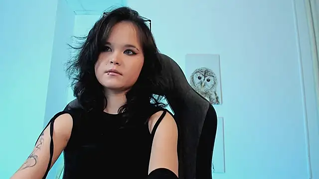 Snapshot of Elainebeness chatting on 03-13-25, 04:34 Elainebeness online show from 03-13-25, 04:34