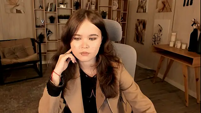 Snapshot of Elainebeness chatting on 09-23-25, 07:39 Elainebeness online show from 09-23-25, 07:39