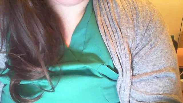 Snapshot of Maebi chatting on 01-03-25, 10:29 Maebi online show from 01-03-25, 10:29