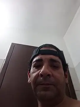 Snapshot of Gostozim7 chatting on 11-06-25, 06:53 Gostozim7 online show from 11-06-25, 06:53