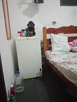 Snapshot of Gostozim7 chatting on 11-08-25, 05:07 Gostozim7 online show from 11-08-25, 05:07