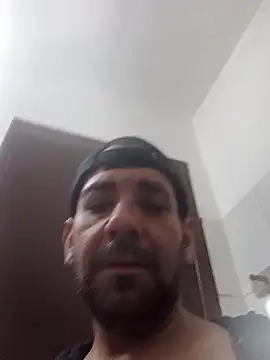 Snapshot of Gostozim7 chatting on 11-24-25, 06:18 Gostozim7 online show from 11-24-25, 06:18