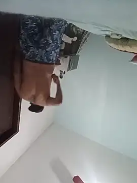 Snapshot of Gostozim7 chatting on 11-30-25, 07:18 Gostozim7 online show from 11-30-25, 07:18