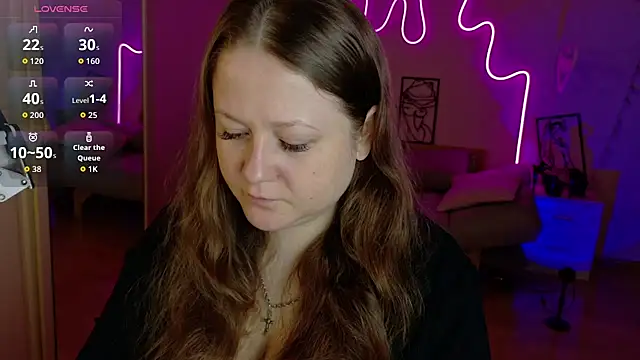 LizzyShine online show from 10-24-25, 01:07