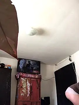 Miss oliviaa online show from 10-28-25, 01:58