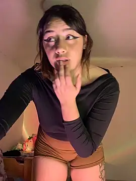 Miss oliviaa online show from 11-13-25, 01:48