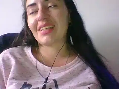  karlie kloss  online show from 01-15-25, 10:46