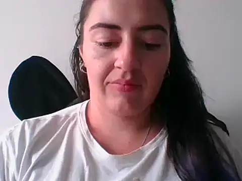  karlie kloss  online show from 01-24-25, 08:54