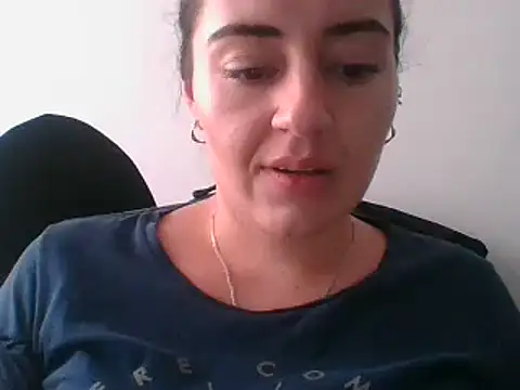  karlie kloss  online show from 02-09-25, 09:17