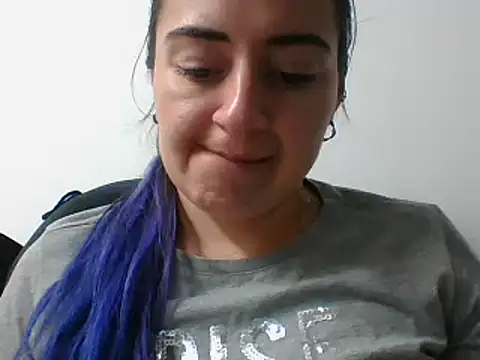  karlie kloss  online show from 02-13-25, 12:35