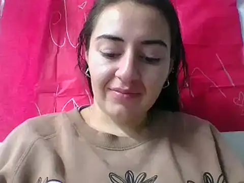  karlie kloss  online show from 03-06-25, 12:21