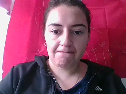  karlie kloss  online show from 03-11-25, 07:25