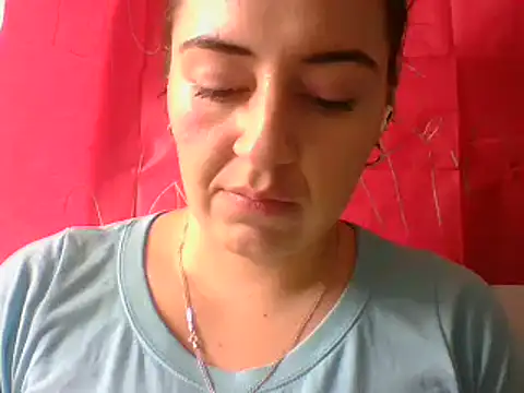  karlie kloss  online show from 03-18-25, 08:15