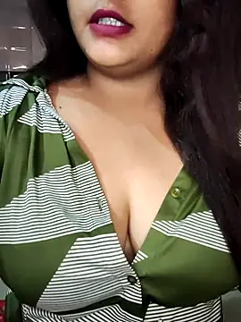 Snapshot of cutepragya2 chatting on 07-22-26, 08:33 cutepragya2 online show from 07-22-26, 08:33