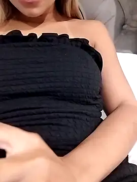 Snapshot of fofinhaa12 chatting on 10-02-25, 04:14 fofinhaa12 online show from 10-02-25, 04:14