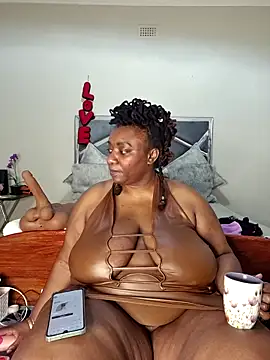 Snapshot of ThickianaRider chatting on 05-16-26, 04:09 ThickianaRider online show from 05-16-26, 04:09