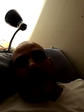 Snapshot of pelarrico12 chatting on 10-18-25, 05:54 pelarrico12 online show from 10-18-25, 05:54