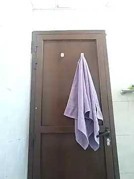 Snapshot of jonypl chatting on 12-12-24, 06:25 jonypl online show from 12-12-24, 06:25