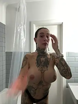 Snapshot of Lxena chatting on 12-03-25, 12:07 Lxena online show from 12-03-25, 12:07