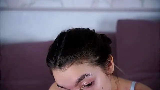 VeronaAppleberry online show from 12-20-25, 01:12