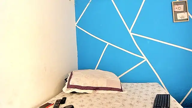 britny clouds online show from 02-06-25, 04:03