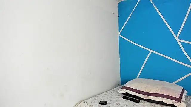 britny clouds online show from 02-12-25, 01:06