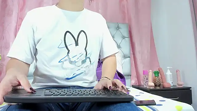 veneno hot online show from 11-19-25, 12:49