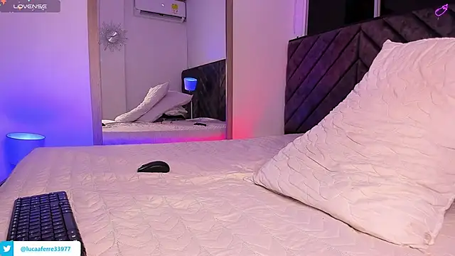 Snapshot of Luca_ferrer_ chatting on 02-09-25, 07:38 Luca ferrer online show from 02-09-25, 07:38