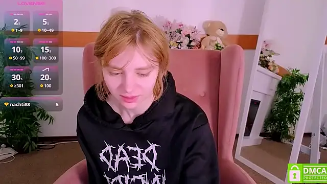 Snapshot of MirraBellanta chatting on 02-05-26, 11:20 MirraBellanta online show from 02-05-26, 11:20