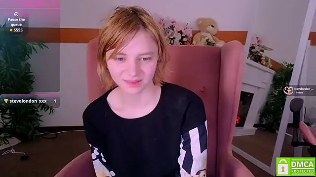 Snapshot of MirraBellanta chatting on 02-11-26, 11:10 MirraBellanta online show from 02-11-26, 11:10