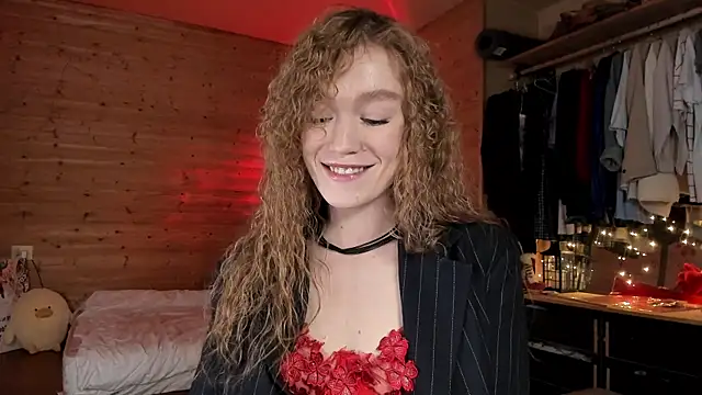 such juicee online show from 02-11-25, 04:13