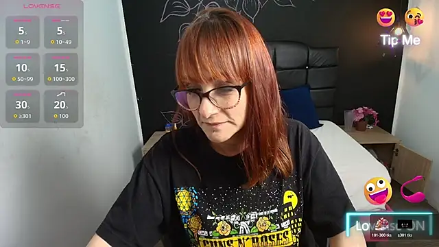 NatashaMason  online show from 10-28-25, 03:10