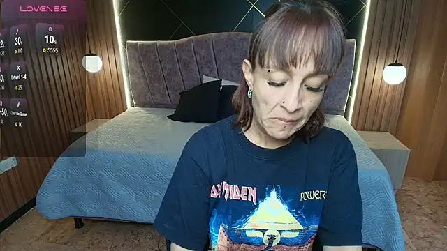 Snapshot of NatashaMason_ chatting on 06-20-26, 08:11 NatashaMason online show from 06-20-26, 08:11