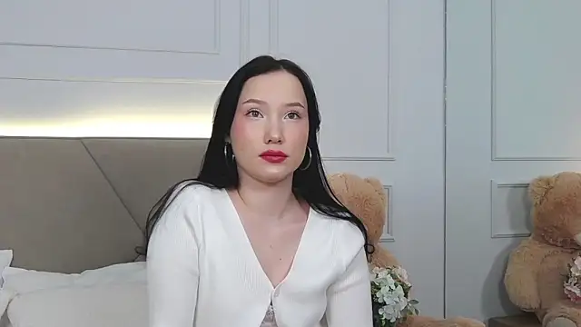 LeilaLow online show from 01-15-25, 12:15