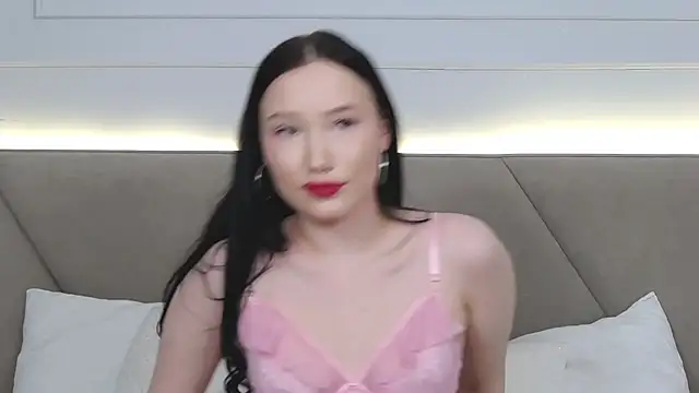 LeilaLow online show from 01-21-25, 03:10