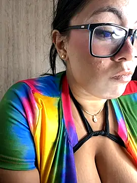 linatarens online show from 10-05-25, 02:37