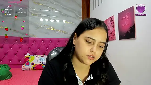 Snapshot of Helen_russo chatting on 07-10-26, 12:26 Helen russo online show from 07-10-26, 12:26