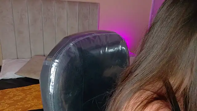 Snapshot of Charlotte_Olsen_ chatting on 06-15-26, 08:22 Charlotte Olsen online show from 06-15-26, 08:22