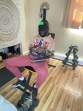 Luluof online show from 03-18-25, 05:31