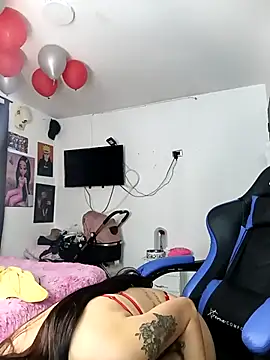 Snapshot of yeibles chatting on 03-11-25, 03:05 yeibles online show from 03-11-25, 03:05