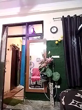 Snapshot of royaldoll-143 chatting on 03-21-25, 05:32 royaldoll-143 online show from 03-21-25, 05:32