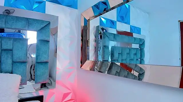 Nanda Vixen online show from 02-15-25, 05:41