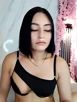 Nanda Vixen online show from 09-11-25, 10:21