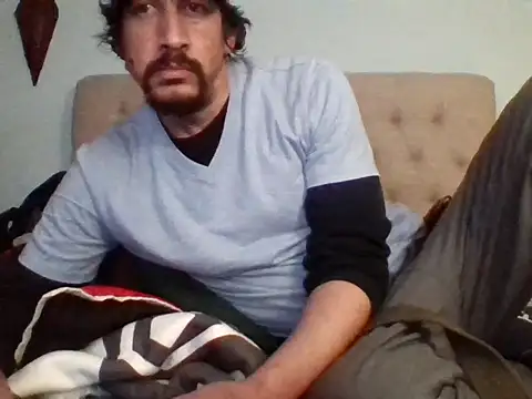 Snapshot of Curved4Pleasure chatting on 03-09-25, 12:31 Curved4Pleasure online show from 03-09-25, 12:31