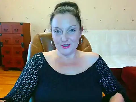 Snapshot of Alice3694 chatting on 01-07-25, 12:20 Alice3694 online show from 01-07-25, 12:20
