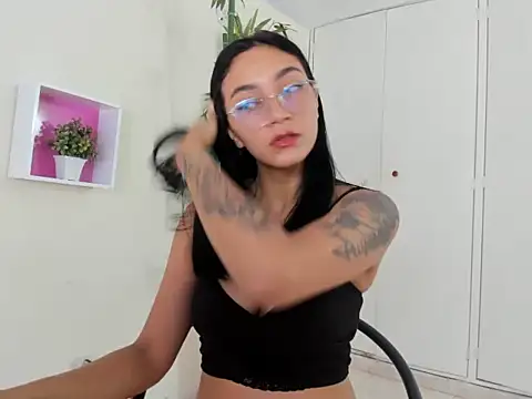 Snapshot of ASIAM_BRUNET chatting on 10-29-25, 02:30 ASIAM BRUNET online show from 10-29-25, 02:30