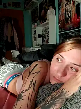 Snapshot of SonjaPrivat69_ chatting on 10-17-25, 08:22 SonjaPrivat69 online show from 10-17-25, 08:22